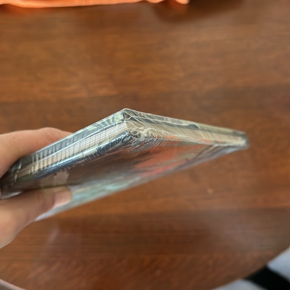 NEW Batman Arkham Asylum The Deluxe Edition Hardcover DC Comics - Picture 5 of 5